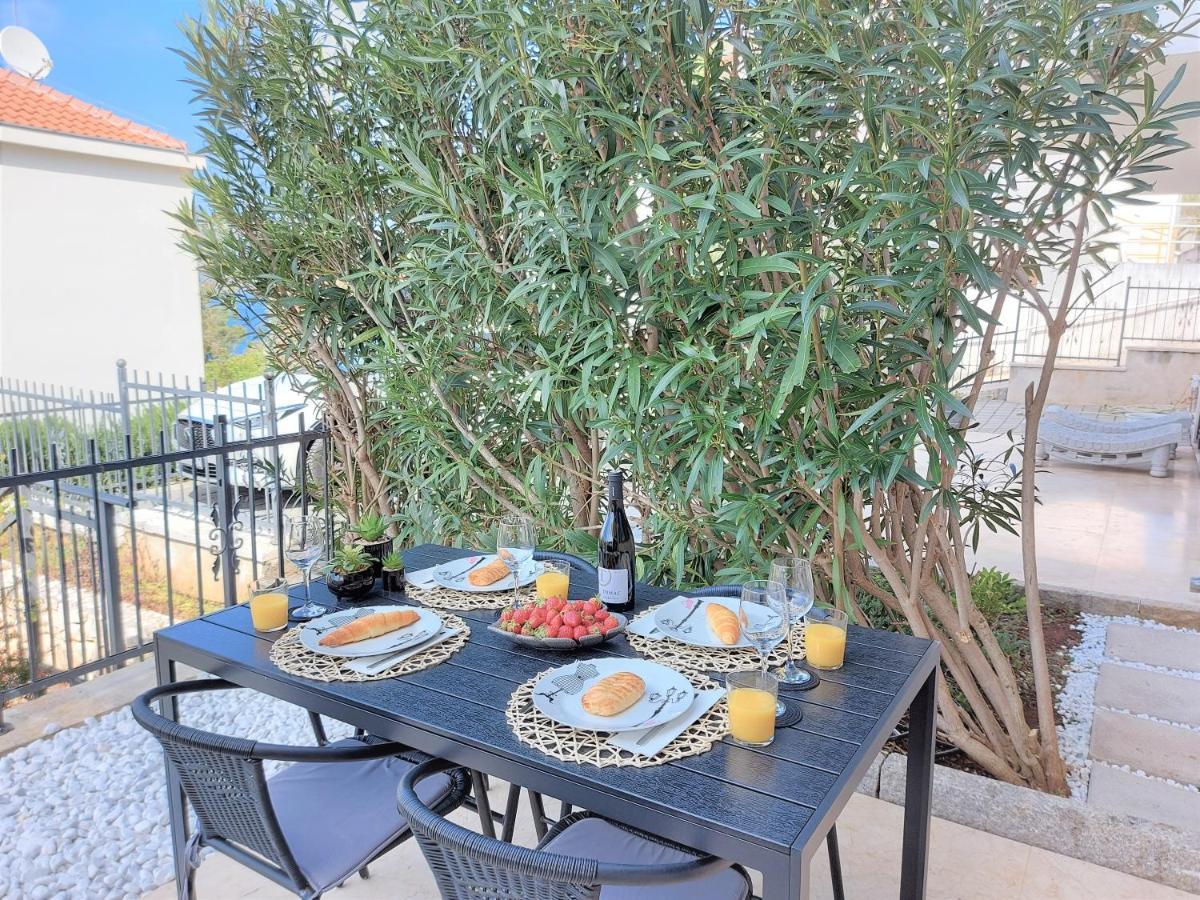Apartment Livia Slatine Εξωτερικό φωτογραφία